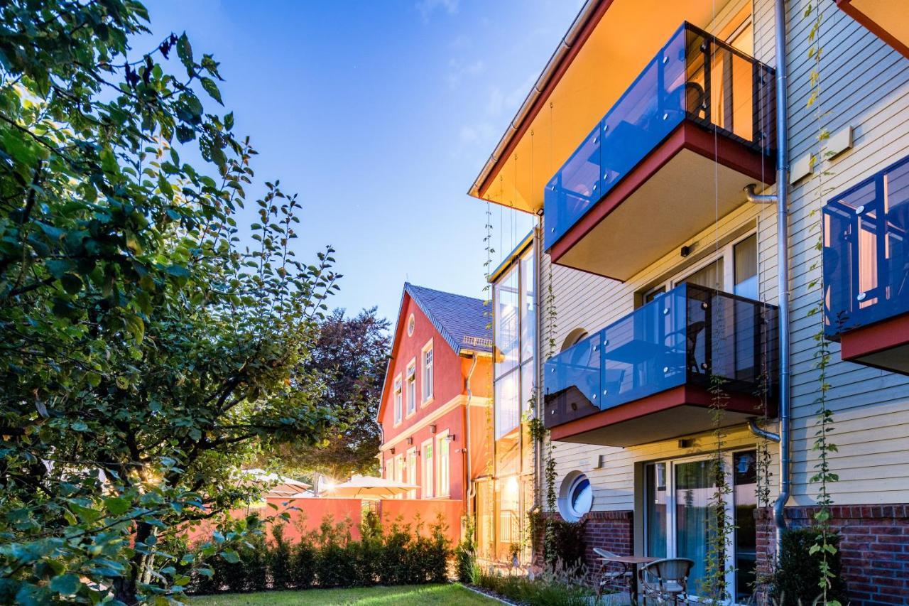 Parkhotel Jever Bagian luar foto