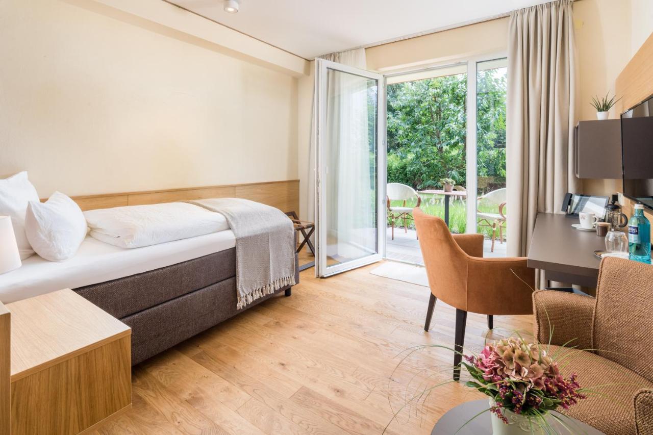 Parkhotel Jever Bagian luar foto